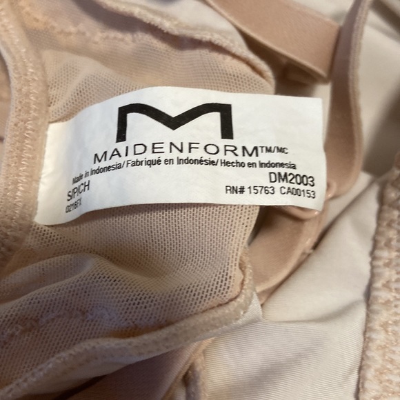 Ladies bodysuit need bra size S/P. New never worn - Picture 4 of 5